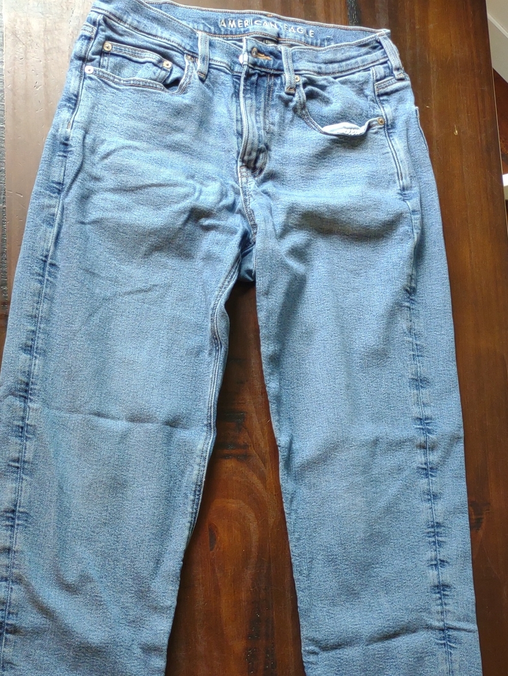 American Eagle Outfitters Women’s Light Blue Straight Leg Jeans
